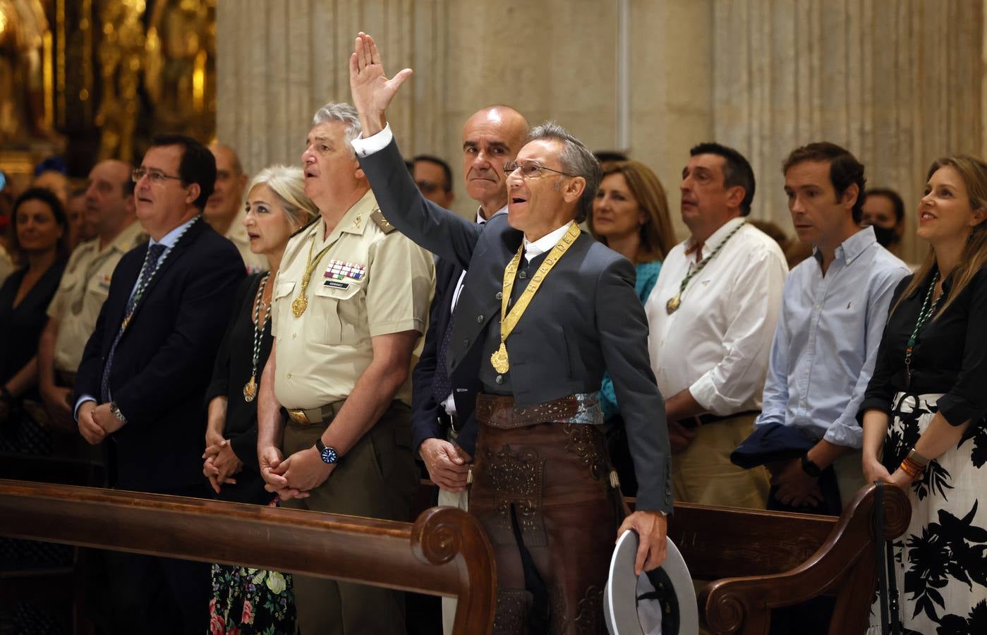 Salida de la hermandad de Sevilla hacia el Rocío