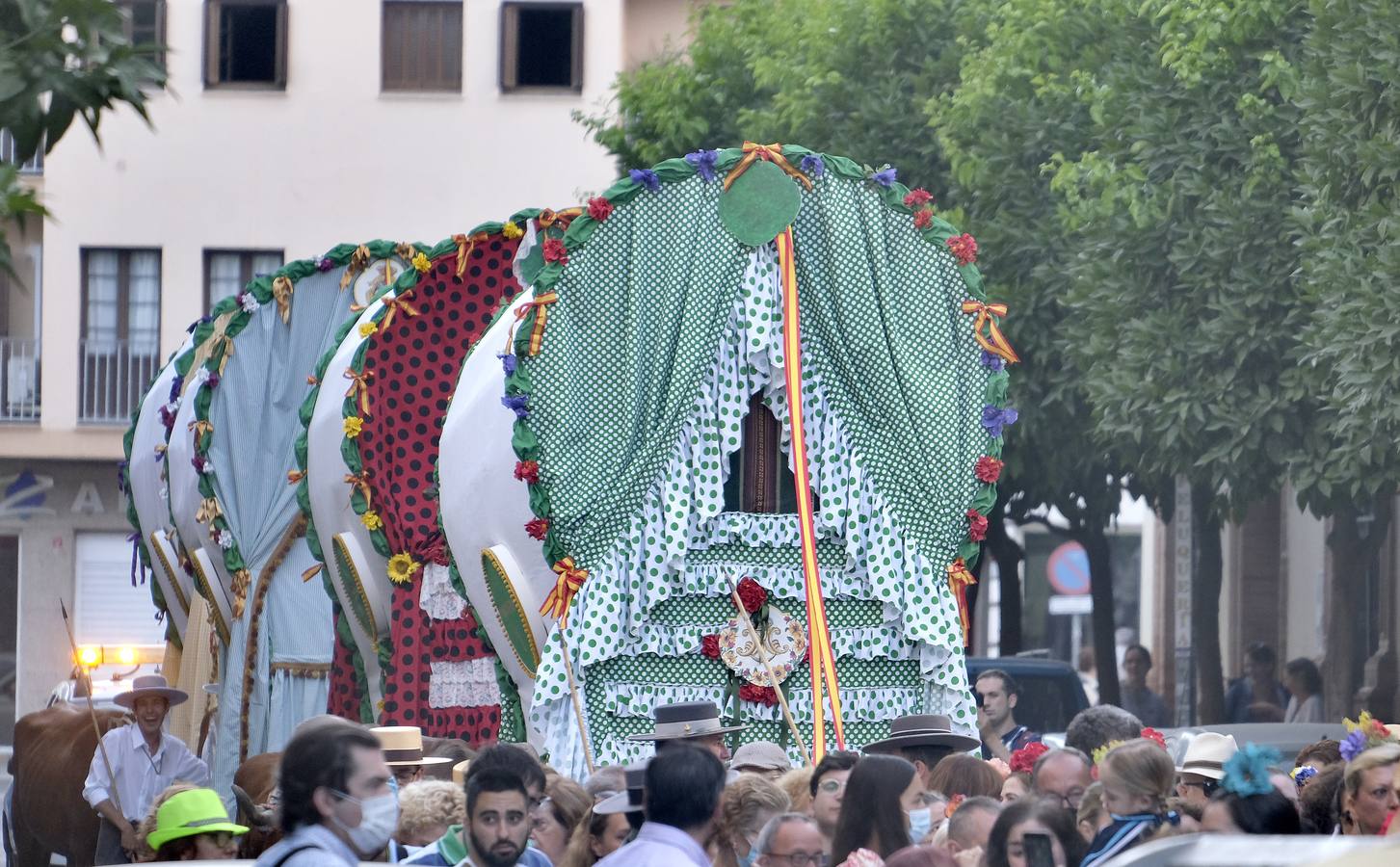 Salida de la hermandad del Rocío de la Macarena