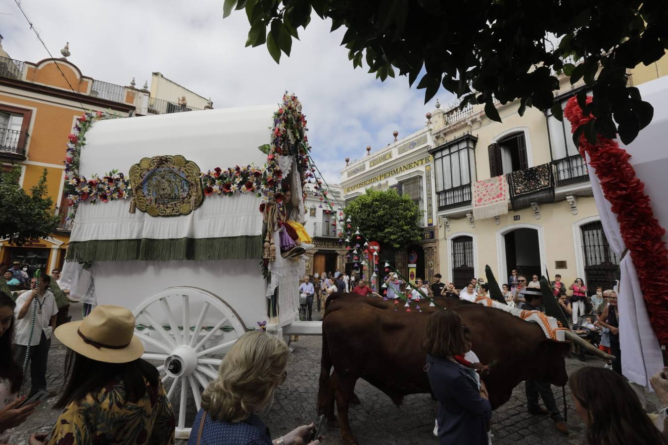 Salida de la hermandad del Rocío de Triana