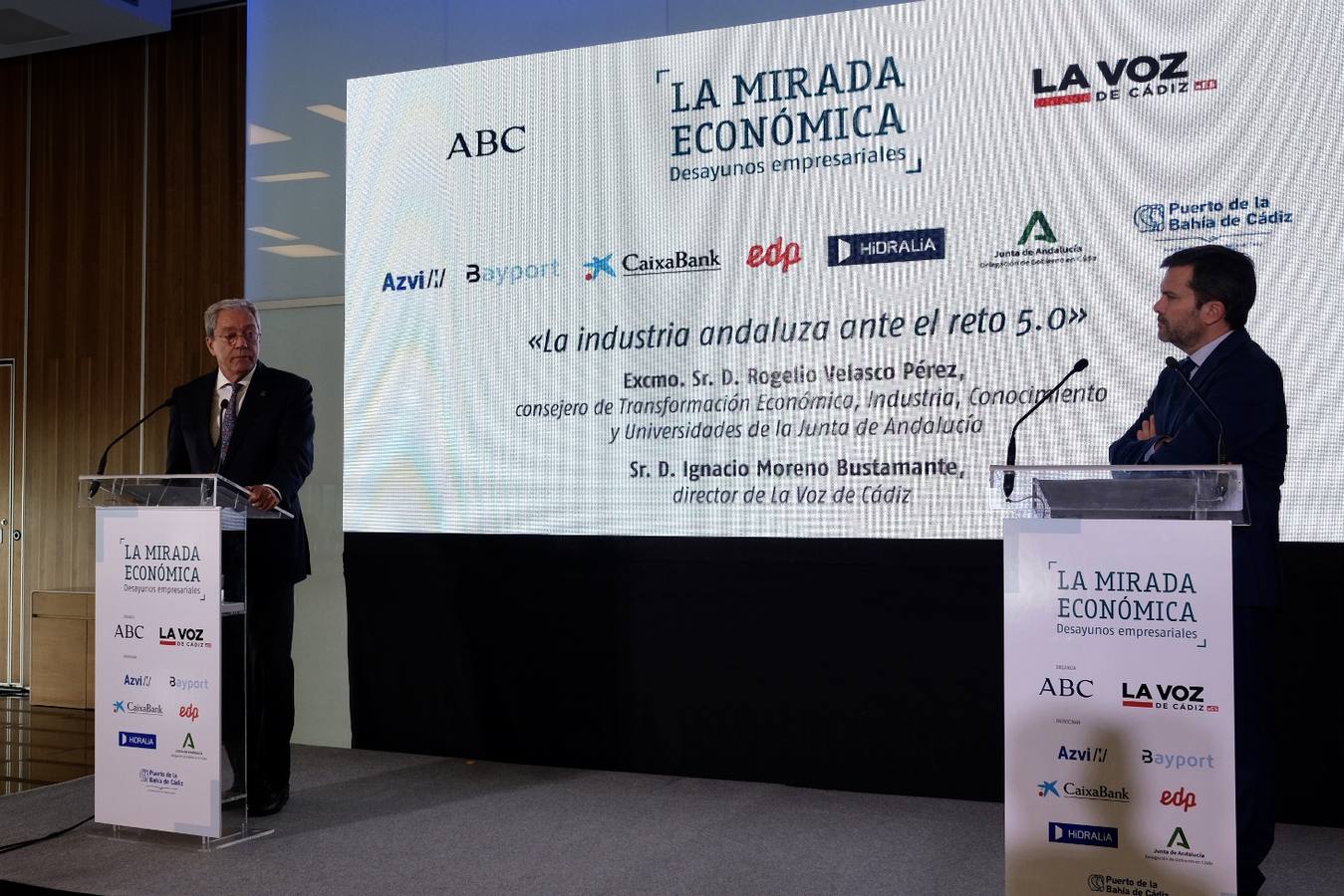 Fotos: Rogelio Velasco en la Mirada Económica de ABC y La Voz