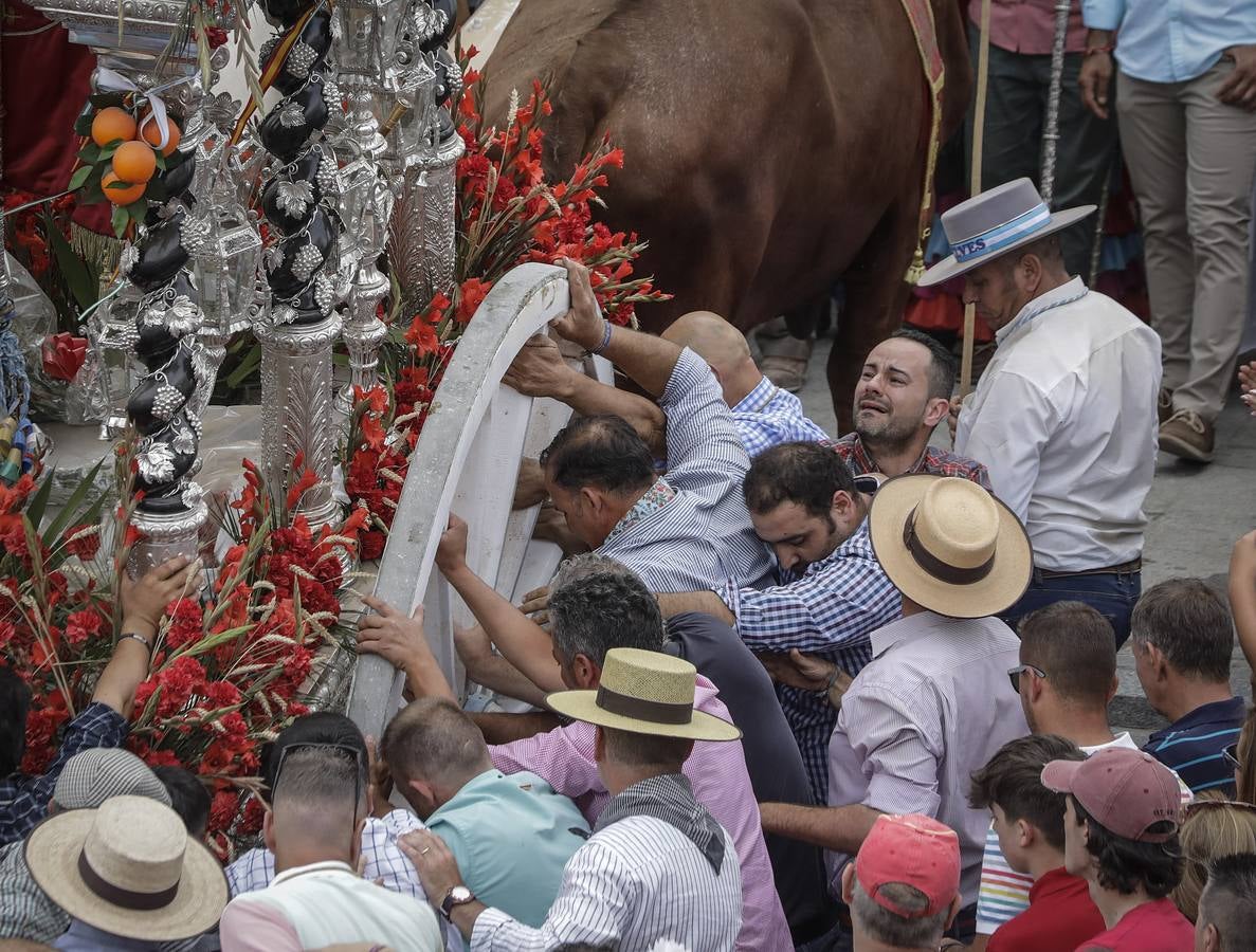 Hermandad de Gelves. RAÚL DOBLADO