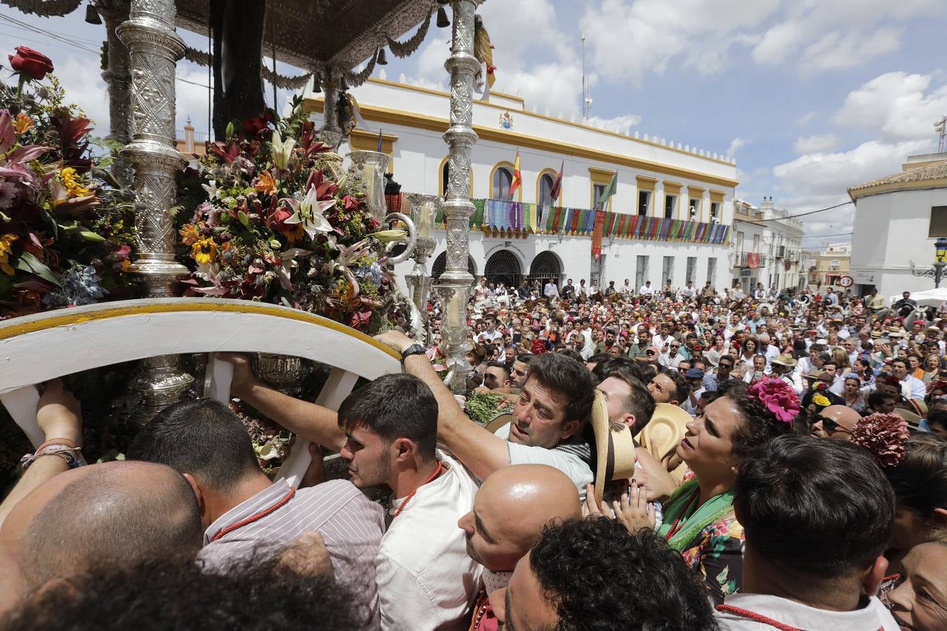 Hermandad de Coria del Río. RAÚL DOBLADO