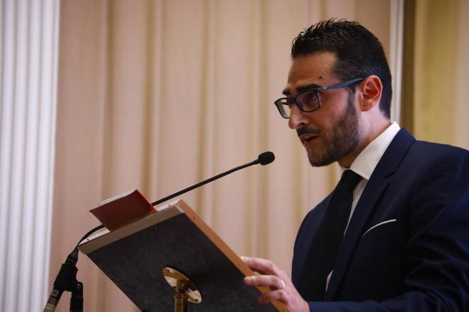 El estreno del documental sobre el colegio La Inmaculada de Córdoba, en imágenes