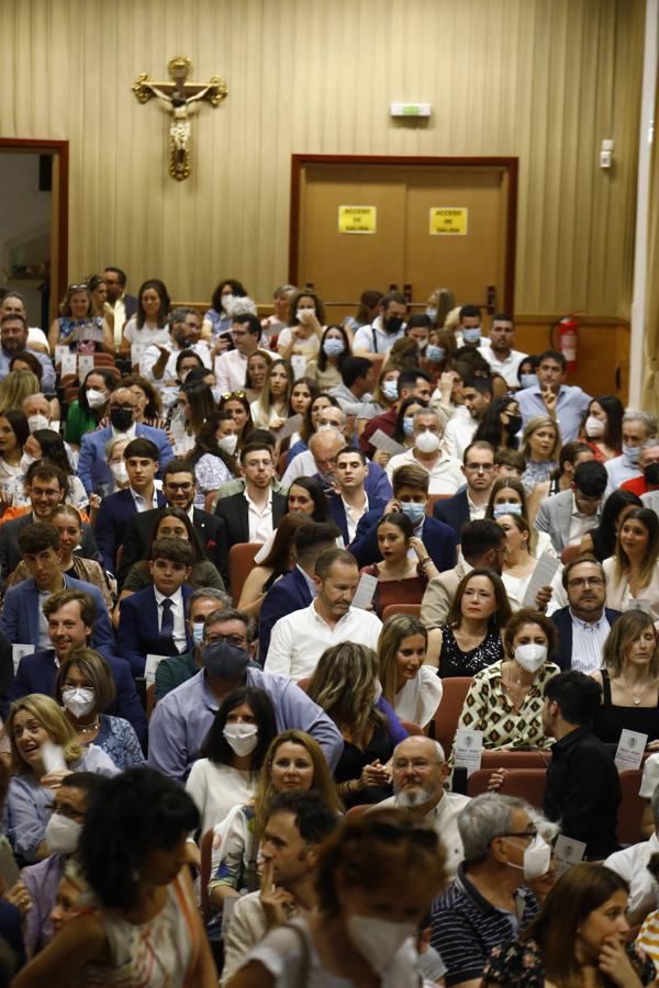 El estreno del documental sobre el colegio La Inmaculada de Córdoba, en imágenes