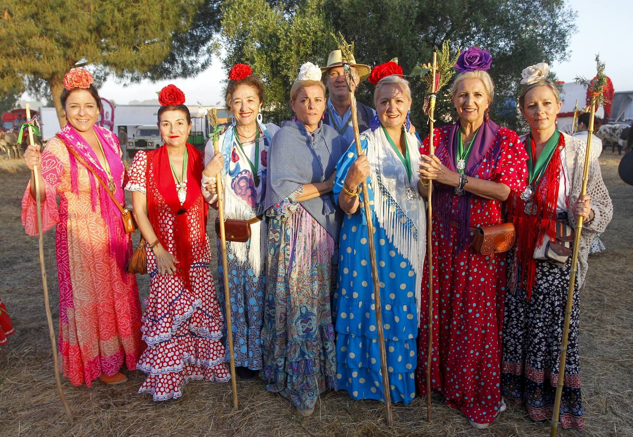 Elena Arrondo, Eloísa Ramos, Salud Santa Cruz,  Verónica Sánchez,, Fernando López, Amparo Moreno, Mae Atea y María de Manueles