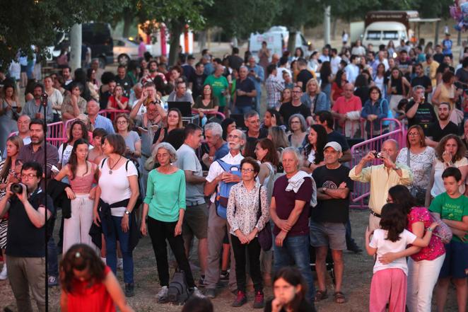 El festival &#039;Música por el Tajo&#039; reúne a cientos de toledanos en su primera jornada