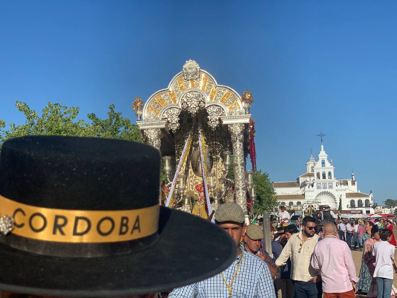 Rocío Córdoba 2022 | La presentación de la hermandad ante la Virgen, en imágenes