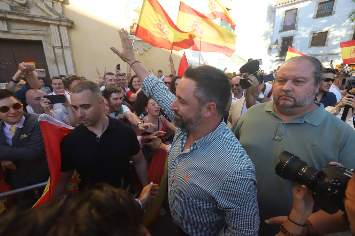 El mitin de Abascal y Olona (Vox) en Córdoba, en imágenes