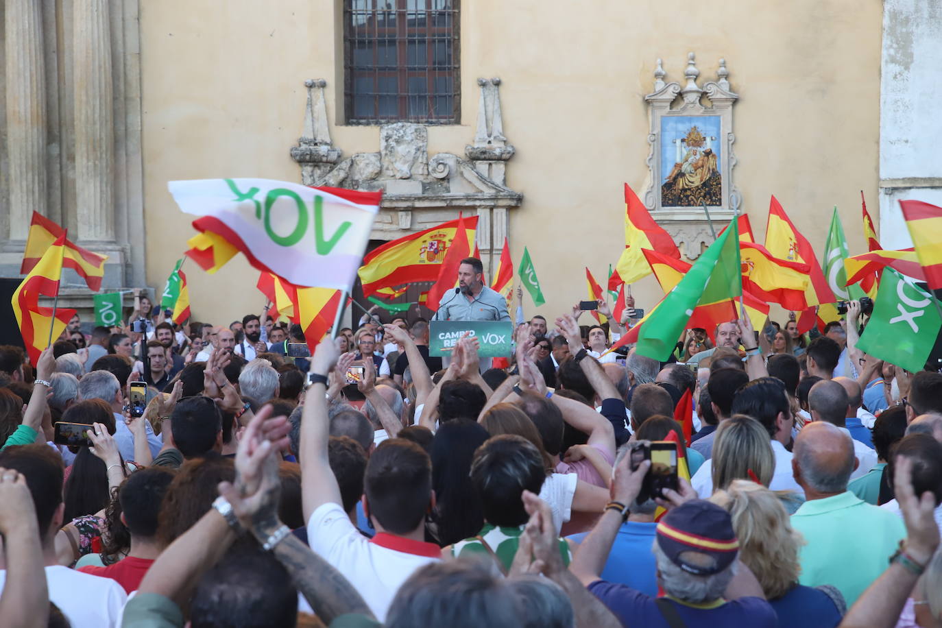 El mitin de Abascal y Olona (Vox) en Córdoba, en imágenes