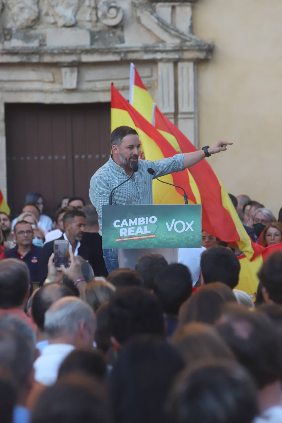 El mitin de Abascal y Olona (Vox) en Córdoba, en imágenes