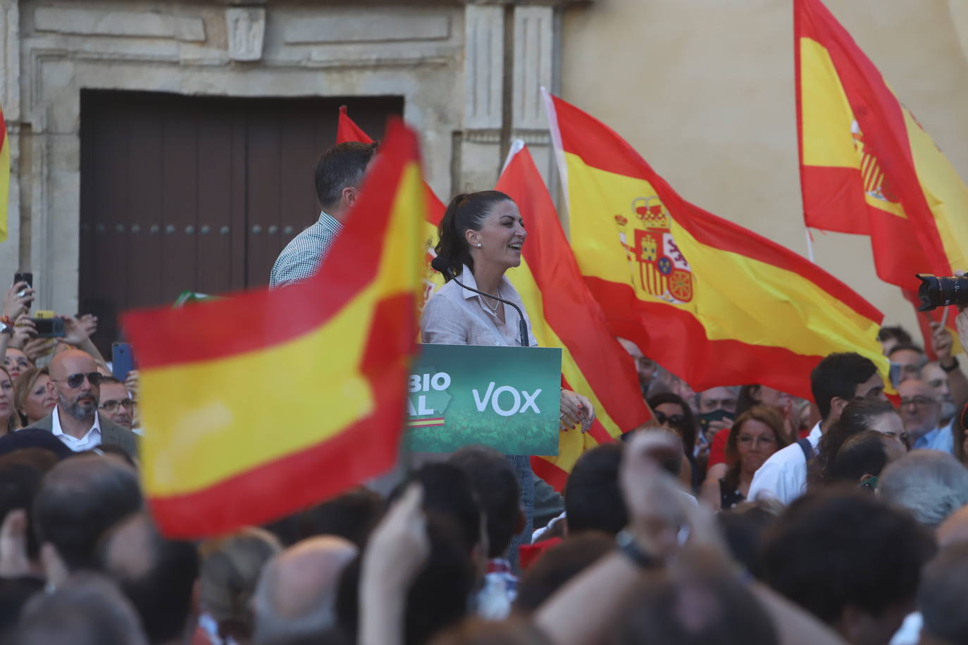 El mitin de Abascal y Olona (Vox) en Córdoba, en imágenes