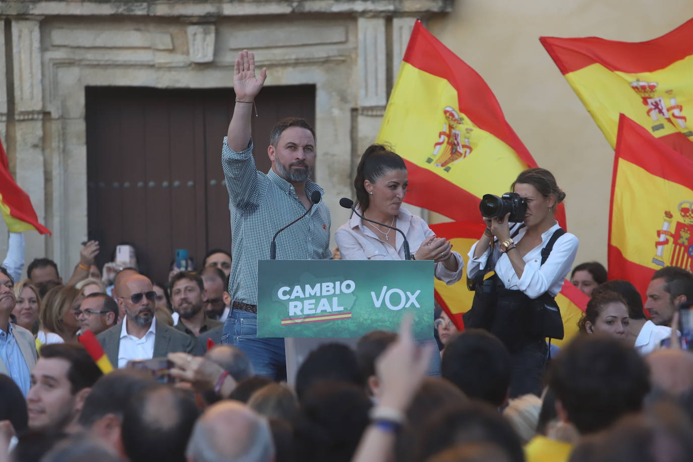 El mitin de Abascal y Olona (Vox) en Córdoba, en imágenes