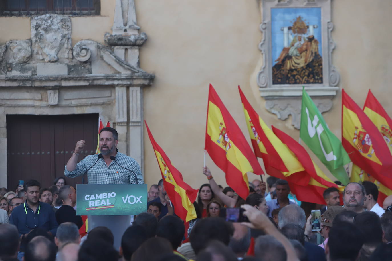 El mitin de Abascal y Olona (Vox) en Córdoba, en imágenes