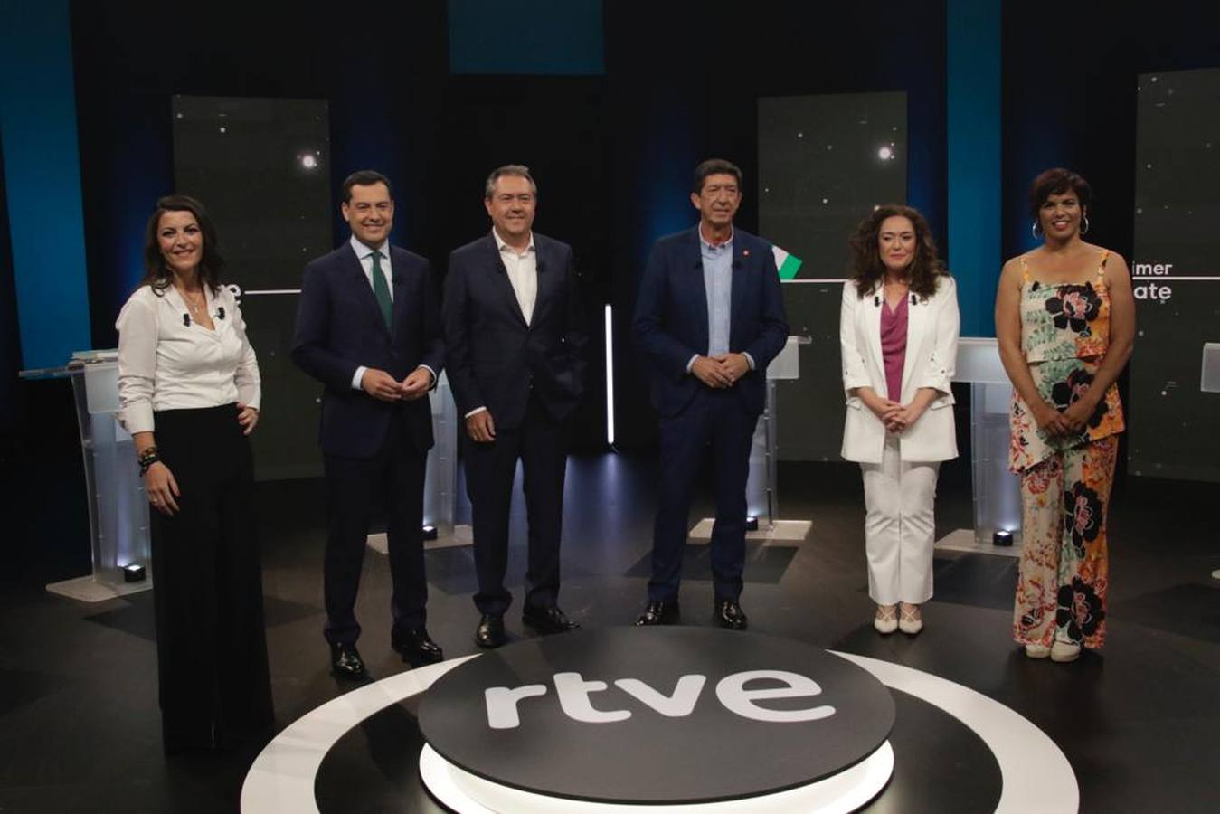 Llegada de los candidatos a las elecciones de Andalucía al primer debate, en imágenes
