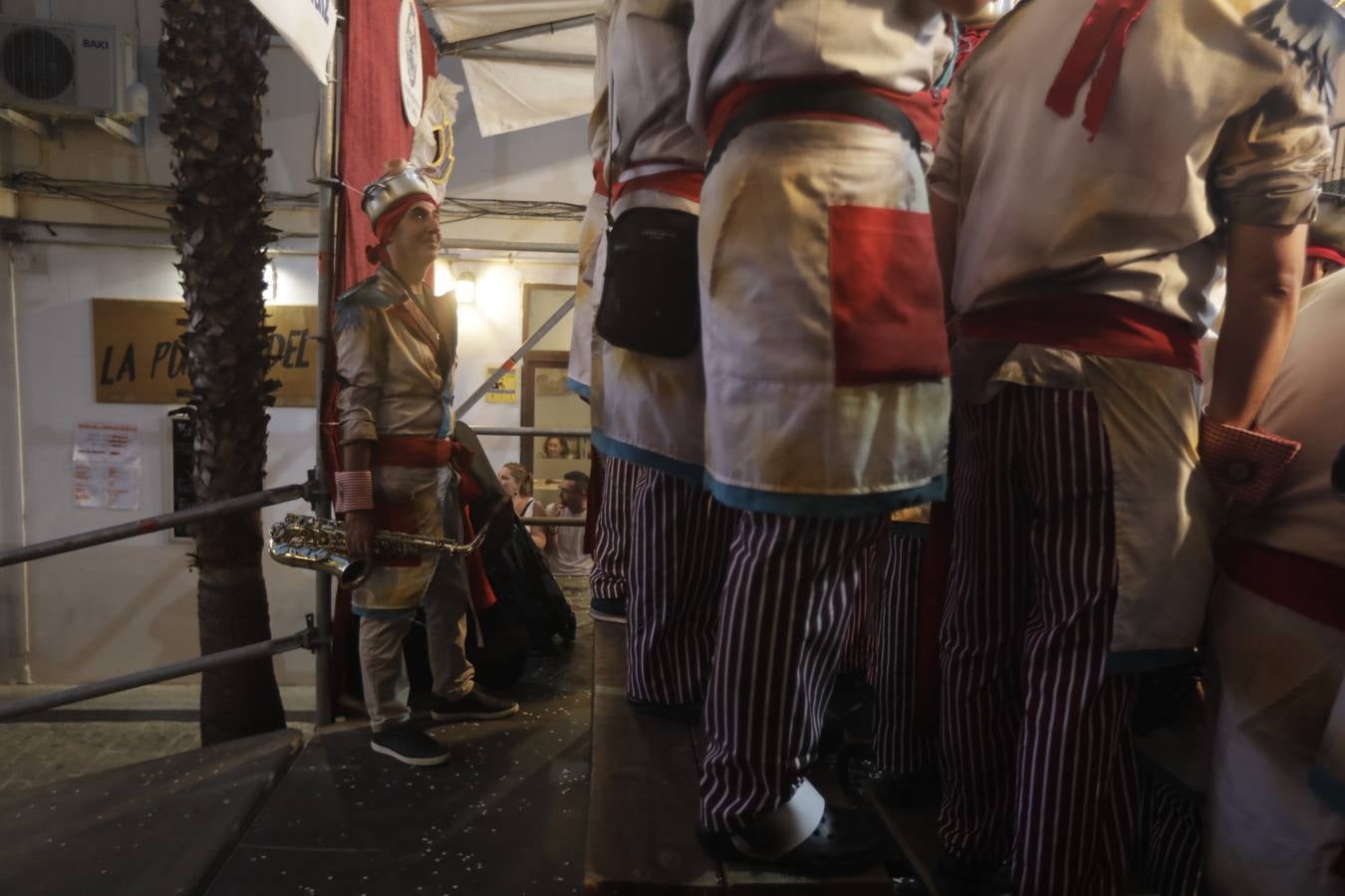 Fotos: Tibio ambiente en Cádiz el Martes de Carnaval