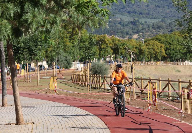 La finalización de la urbanizacion de Mirabueno de Córdoba, en imágenes