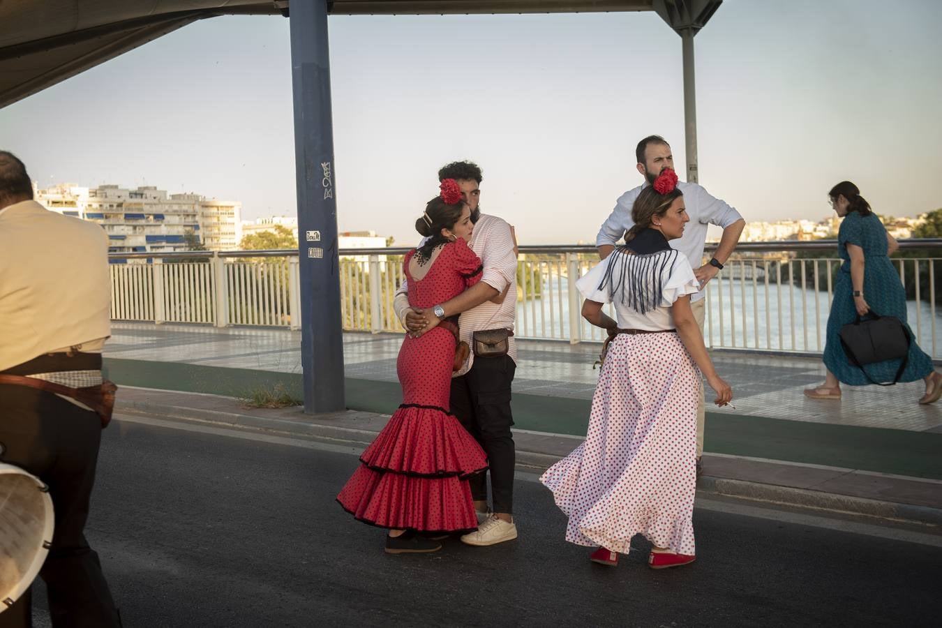 La Hermandad del Rocío de la Macarena vuelve a casa tras una intensa romería