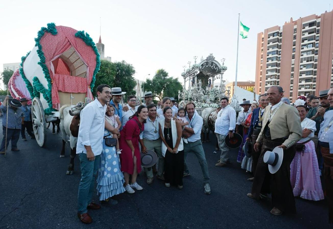 La hermandad del Rocío de Sevilla ya está en la ciudad