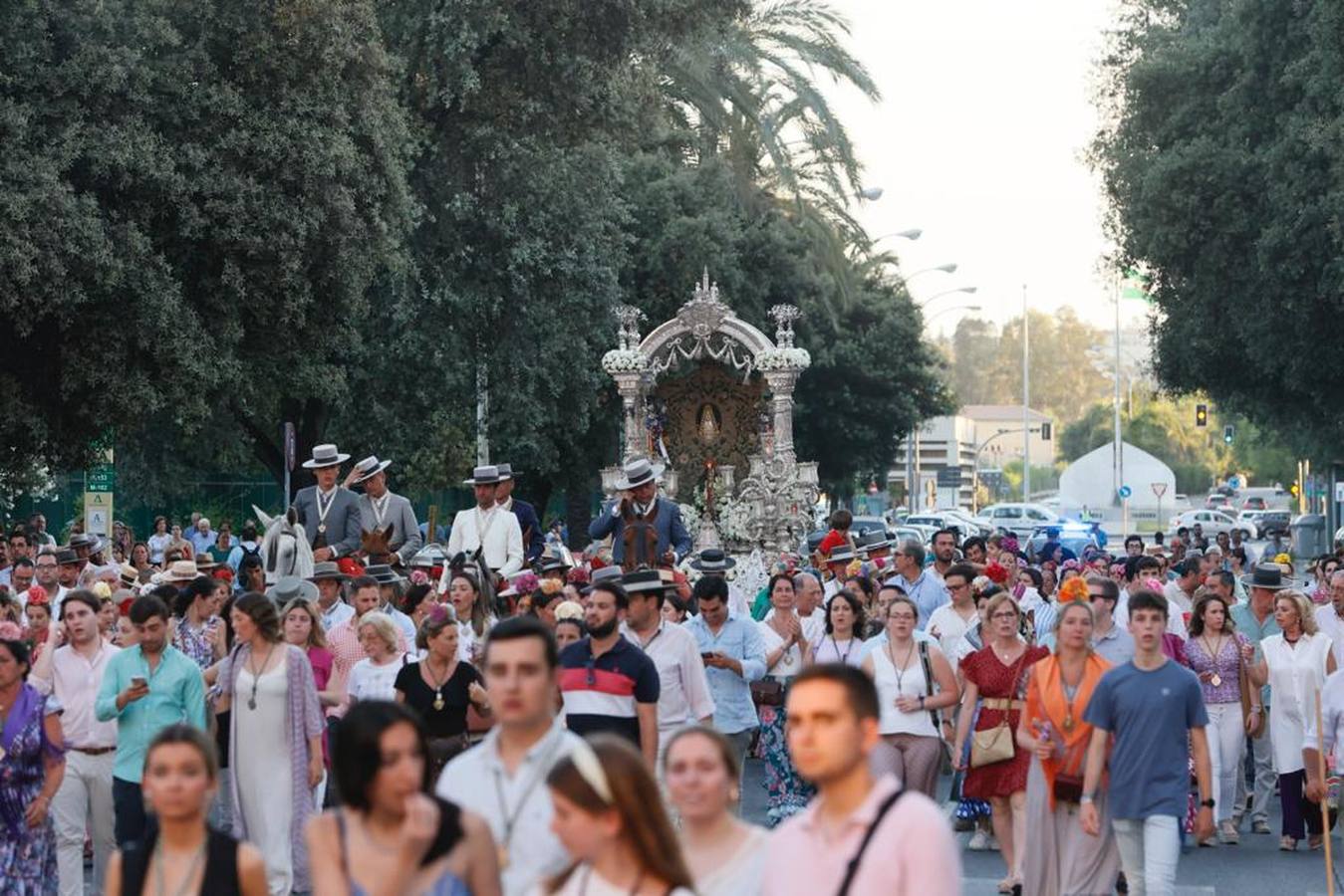 La hermandad del Rocío de Sevilla ya está en la ciudad