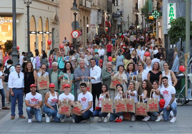 La bulliciosa Shopping Night de Córdoba, en imágenes