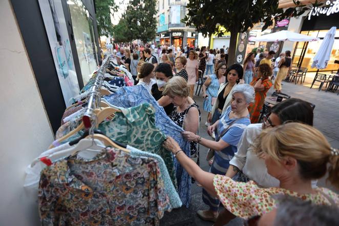 La bulliciosa Shopping Night de Córdoba, en imágenes