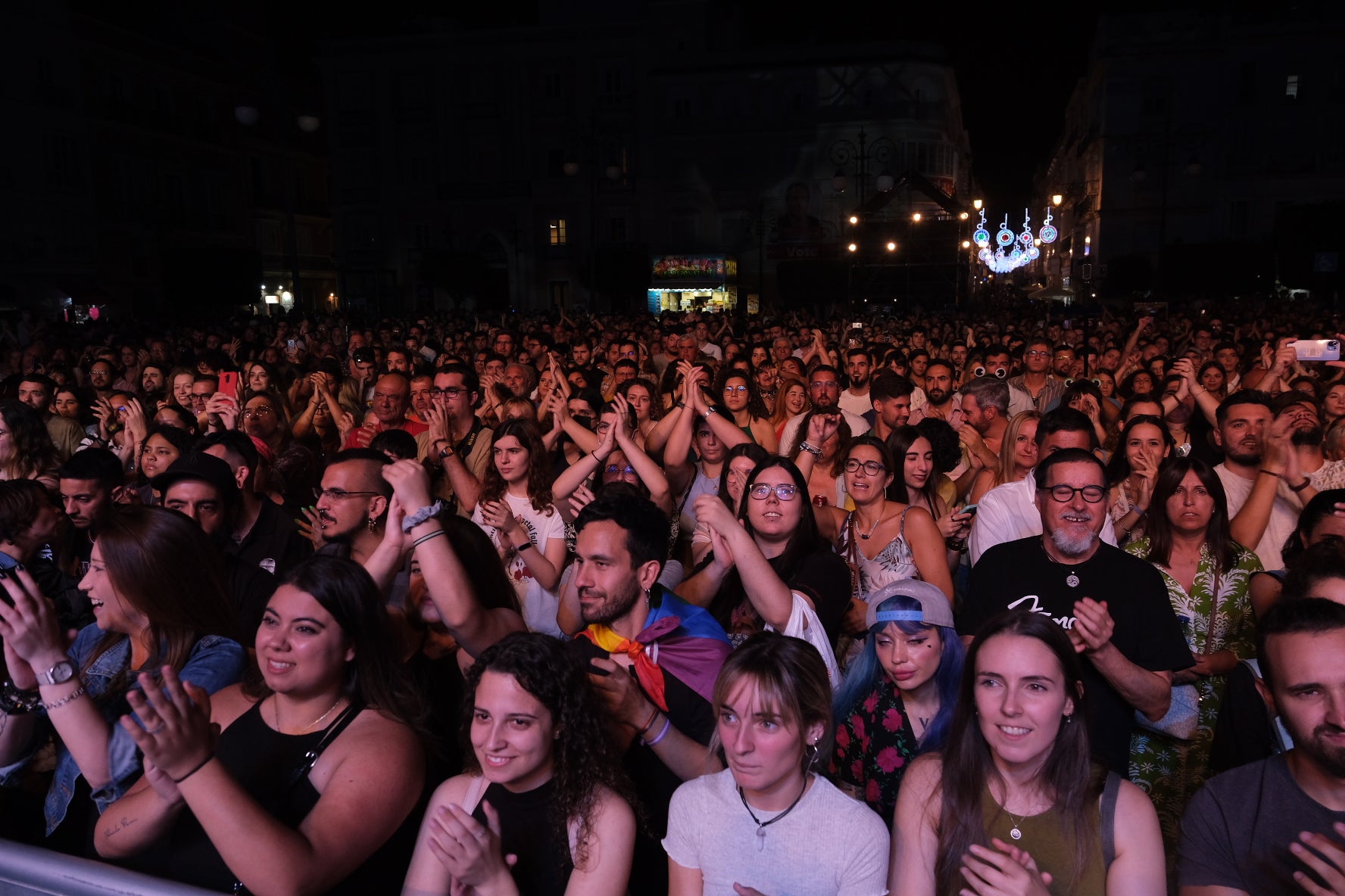 Fotogalería: Concierto de Tanxugueiras en la plaza de San Antonio de Cádiz