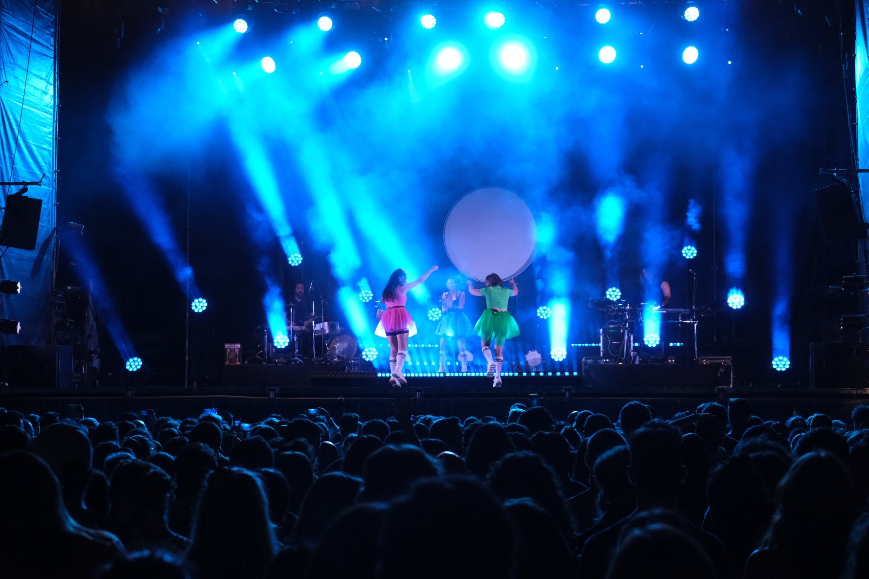 Fotogalería: Concierto de Tanxugueiras en la plaza de San Antonio de Cádiz