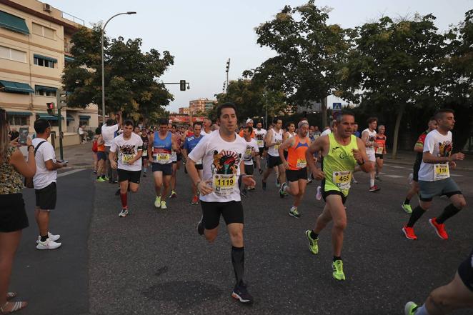 Las mejores imágenes de la Carrera Nocturna Trotacalles en Córdoba