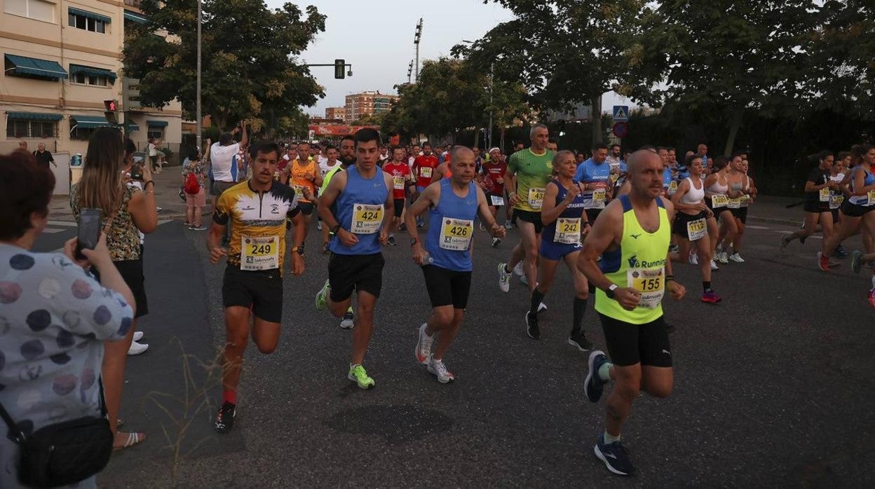 Las mejores imágenes de la Carrera Nocturna Trotacalles en Córdoba