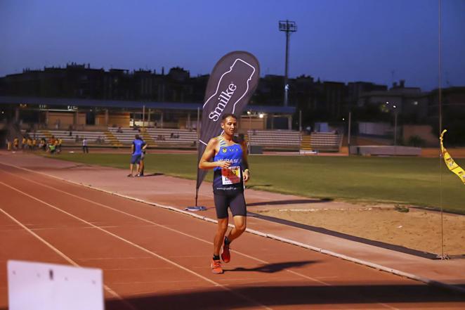 Las mejores imágenes de la Carrera Nocturna Trotacalles en Córdoba