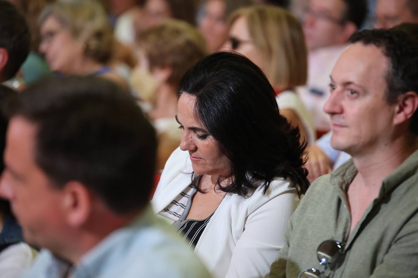 El acto de Feijóo en Córdoba, en imágenes