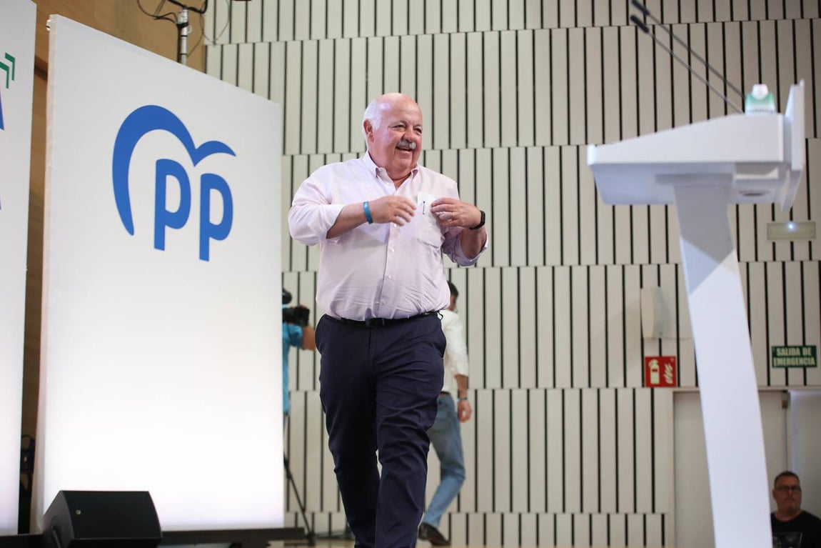 El acto de Feijóo en Córdoba, en imágenes