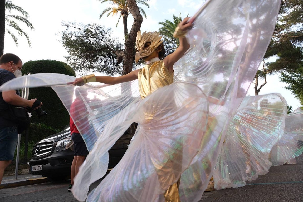 Fotos: Así ha sido la Cabalgata del Humor en Cádiz
