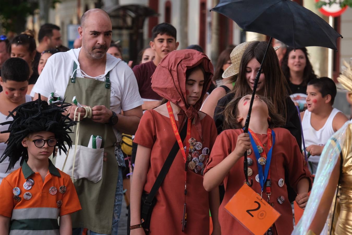 Fotos: Así ha sido la Cabalgata del Humor en Cádiz