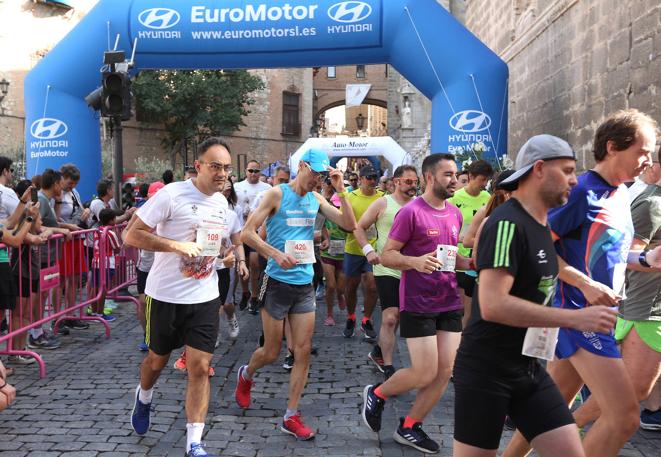 La Carrera del Corpus llena de atletas las calles del Casco de Toledo