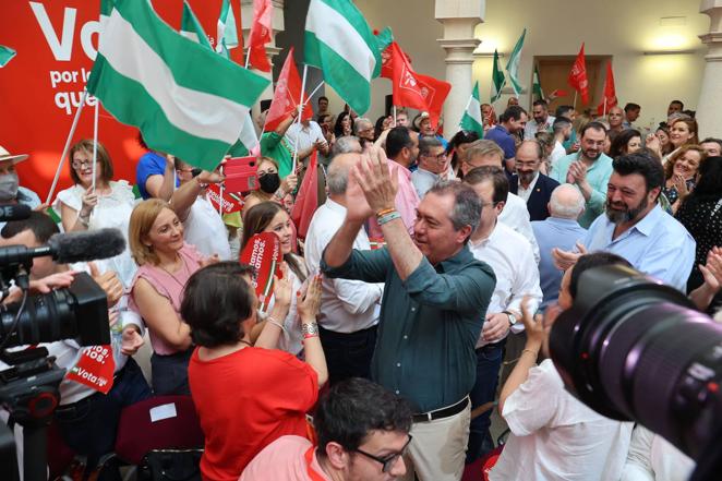 El acto de Espadas con los presidentes autonómicos en Córdoba, en imágenes