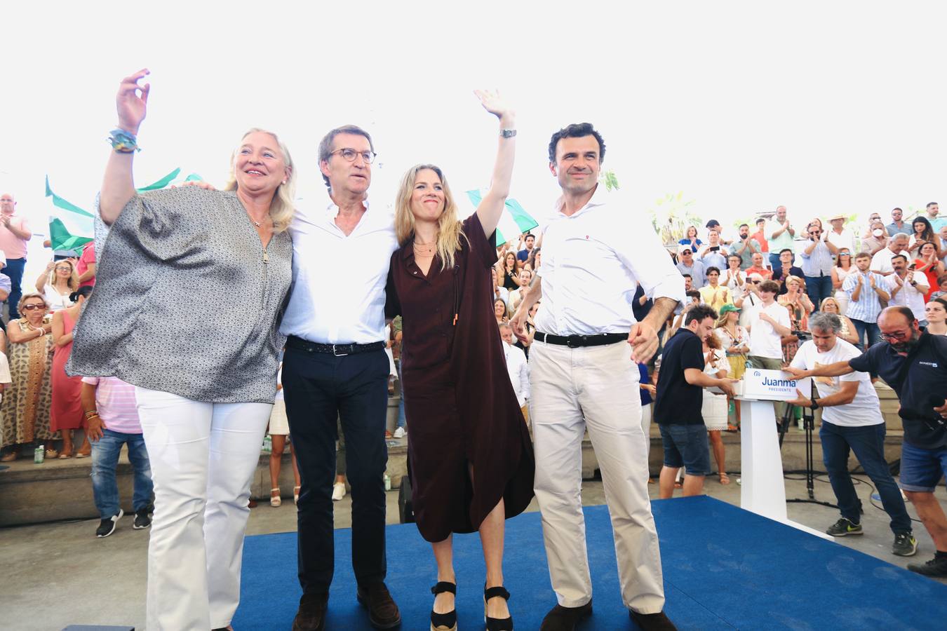 Fotos: Feijóo pide el voto en Cádiz «para seguir construyendo una tierra más libre»