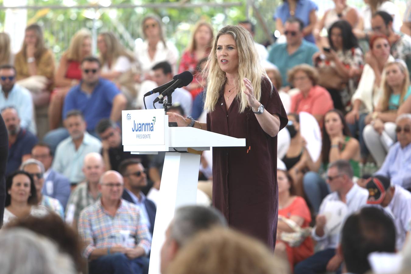 Fotos: Feijóo pide el voto en Cádiz «para seguir construyendo una tierra más libre»