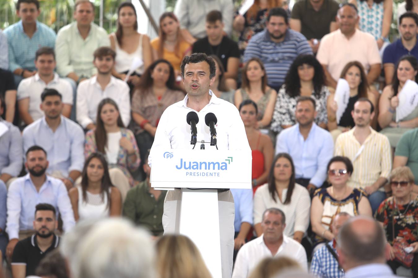 Fotos: Feijóo pide el voto en Cádiz «para seguir construyendo una tierra más libre»