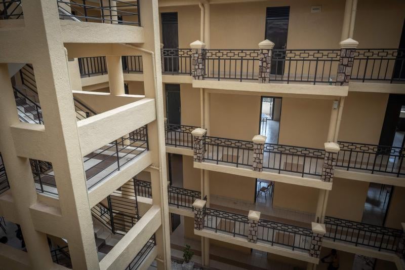 Hope Hostel. No es un hotel de cinco estrellas, pero tampoco es un alojamiento cutre. La instalación ha sido renovada y cuenta con 50 habitaciones.