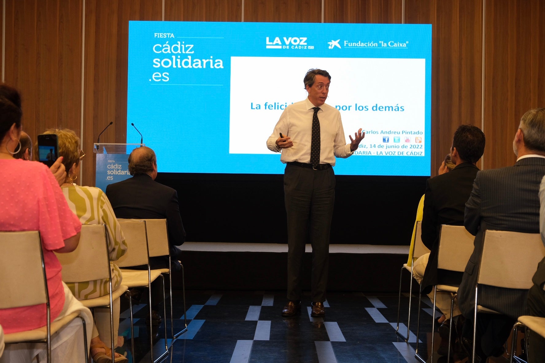 Fotogalería: Fiesta Cádiz Solidaria de LA VOZ de Cádiz y Fundación &#039;La Caixa&#039;