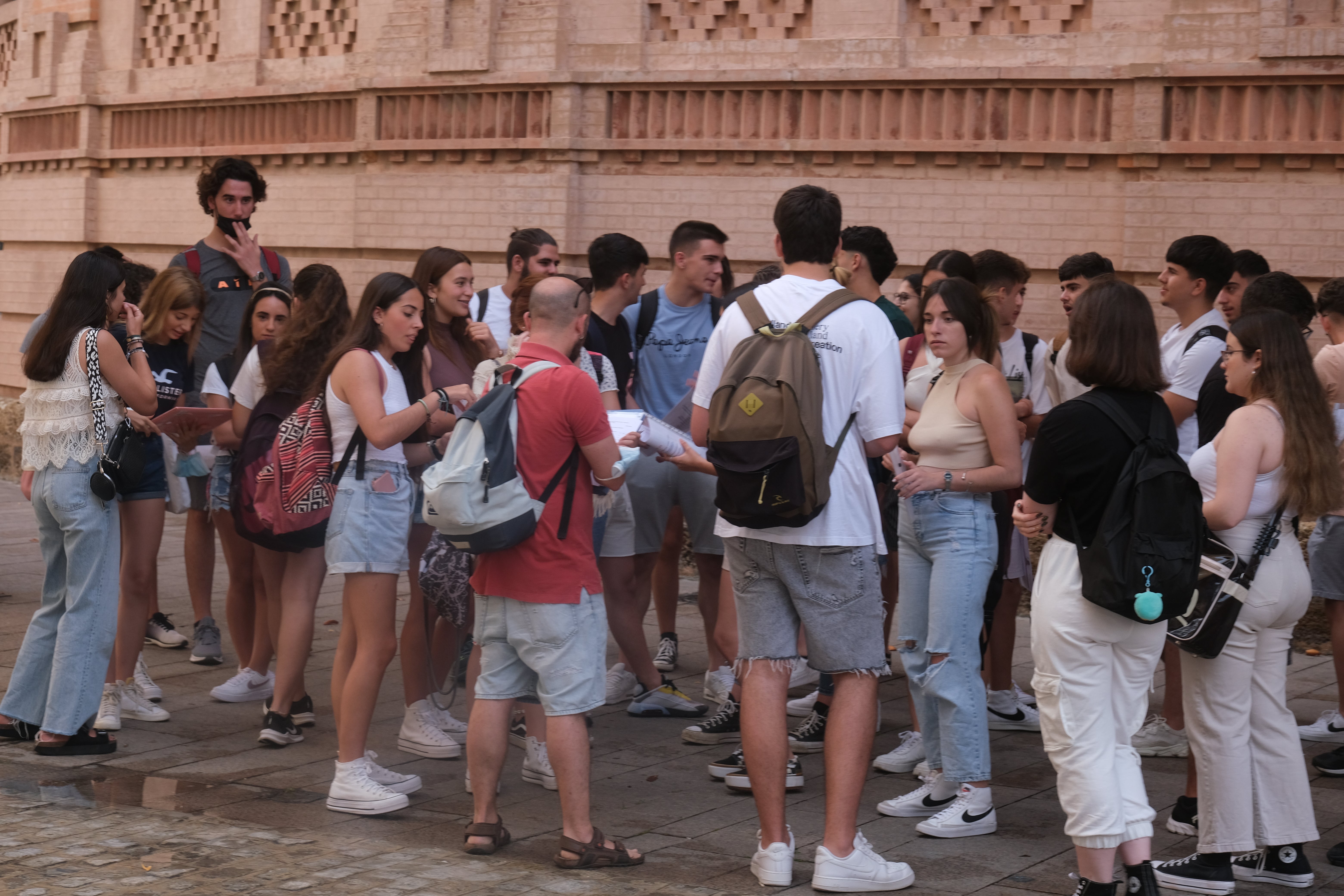 Fotos: primer día de Selectividad en Cádiz