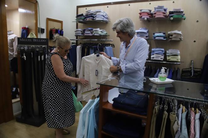 El comercio en el barrio de Ciudad Jardín en Córdoba, en imágenes