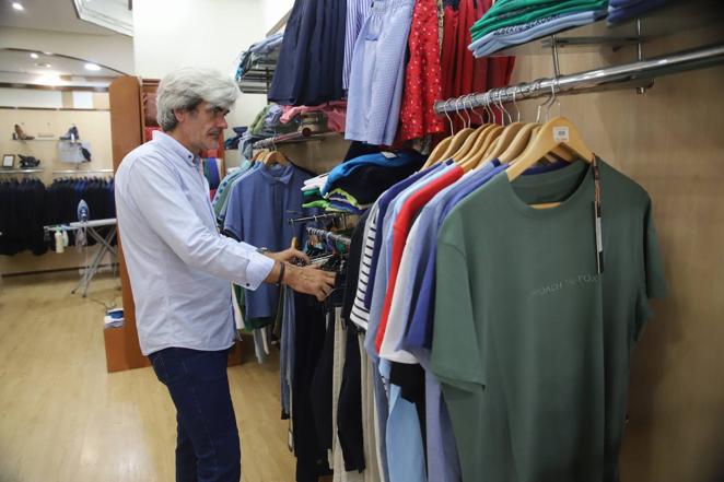 El comercio en el barrio de Ciudad Jardín en Córdoba, en imágenes