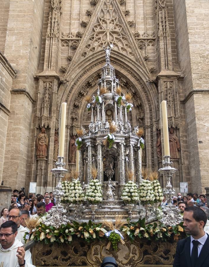 Las mejores imágenes de la procesión del Corpus Christi de Sevilla (y II)