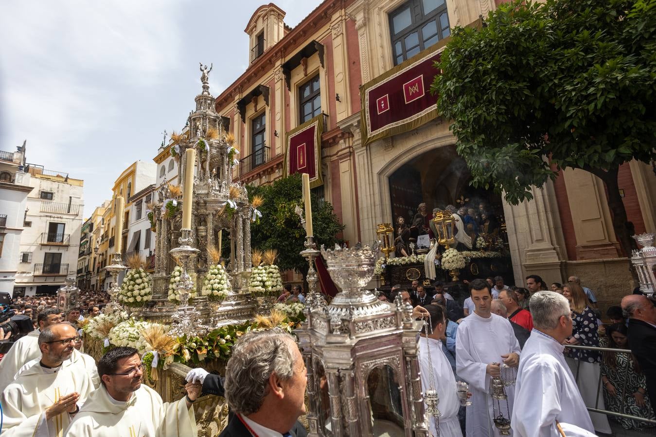 Las mejores imágenes de la procesión del Corpus Christi de Sevilla (y II)