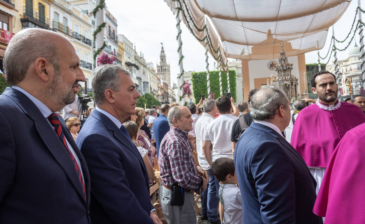 Las mejores imágenes de la procesión del Corpus Christi de Sevilla (y II)