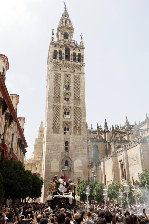 Las mejores imágenes de la procesión del Corpus Christi de Sevilla (I)