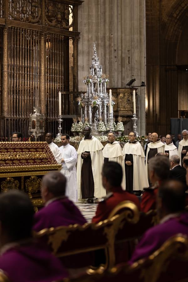 En imágenes, la Eucaristía del Corpus Christi en la Catedral de Sevilla