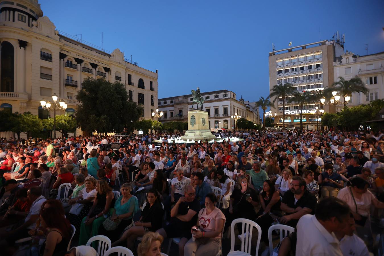 El recital de Estrella Morente en la Noche Blanca de Córdoba, en imágenes